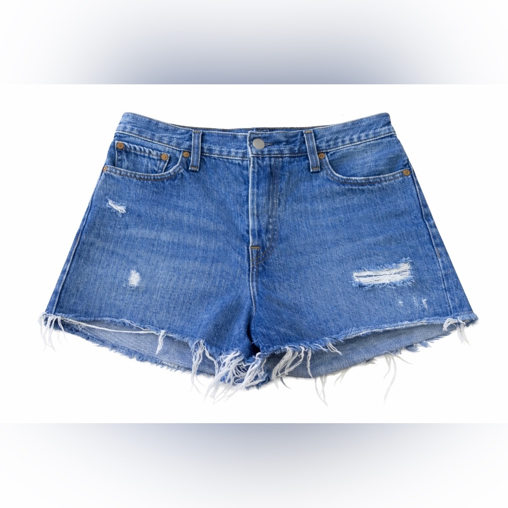 Levi’s Wedgie Denim Shorts Distressed High Rise Button Fly — Size 29
